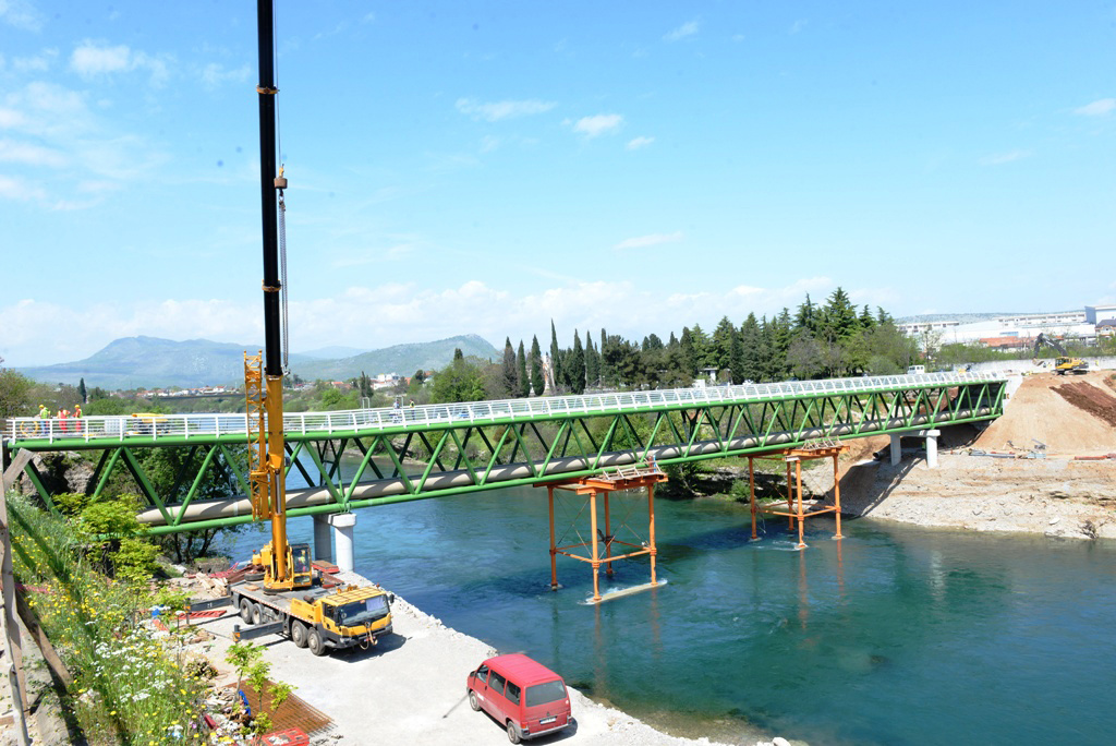 Podgorica 9. maja dobija novi pješački most na Morači