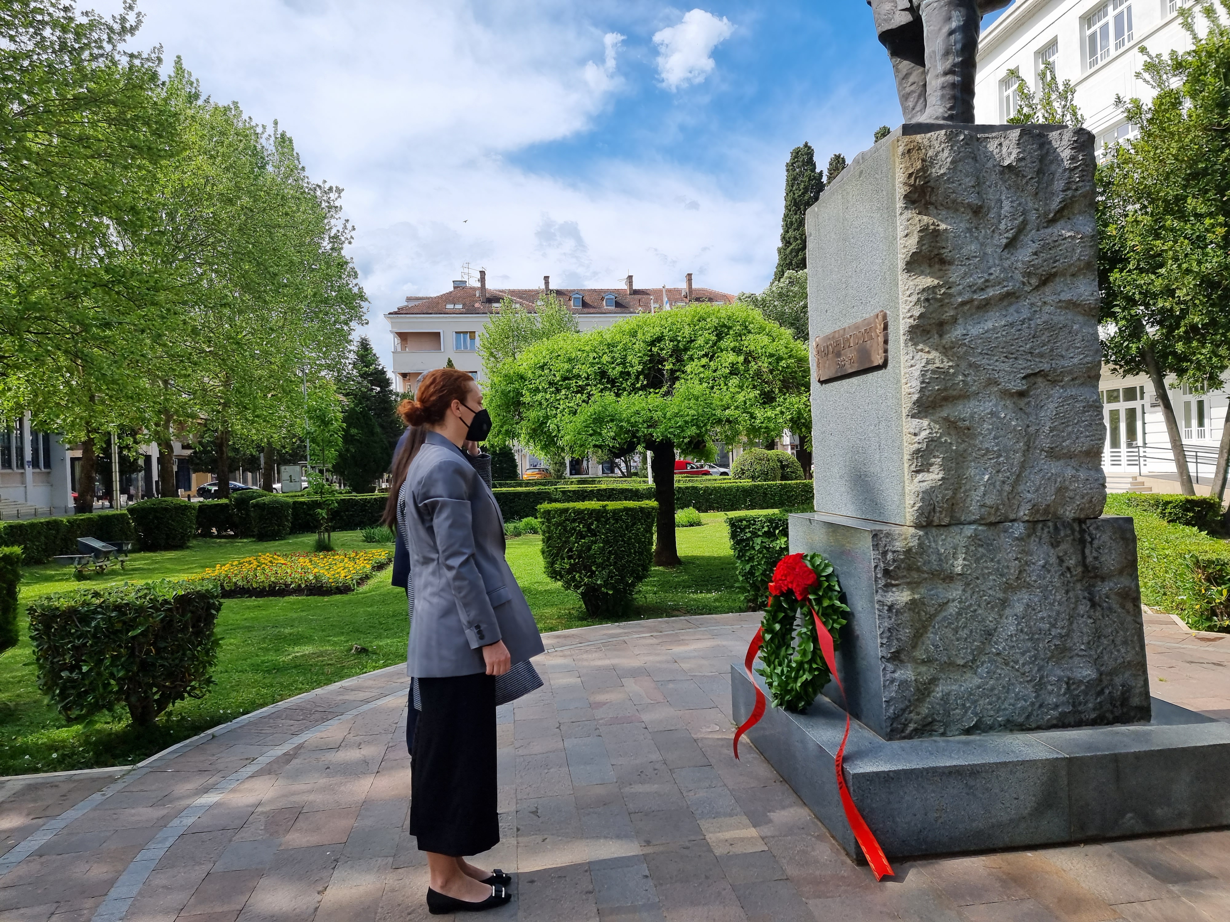 Delegacija Glavnog grada položila vijenac na spomenik Marku Miljanovu