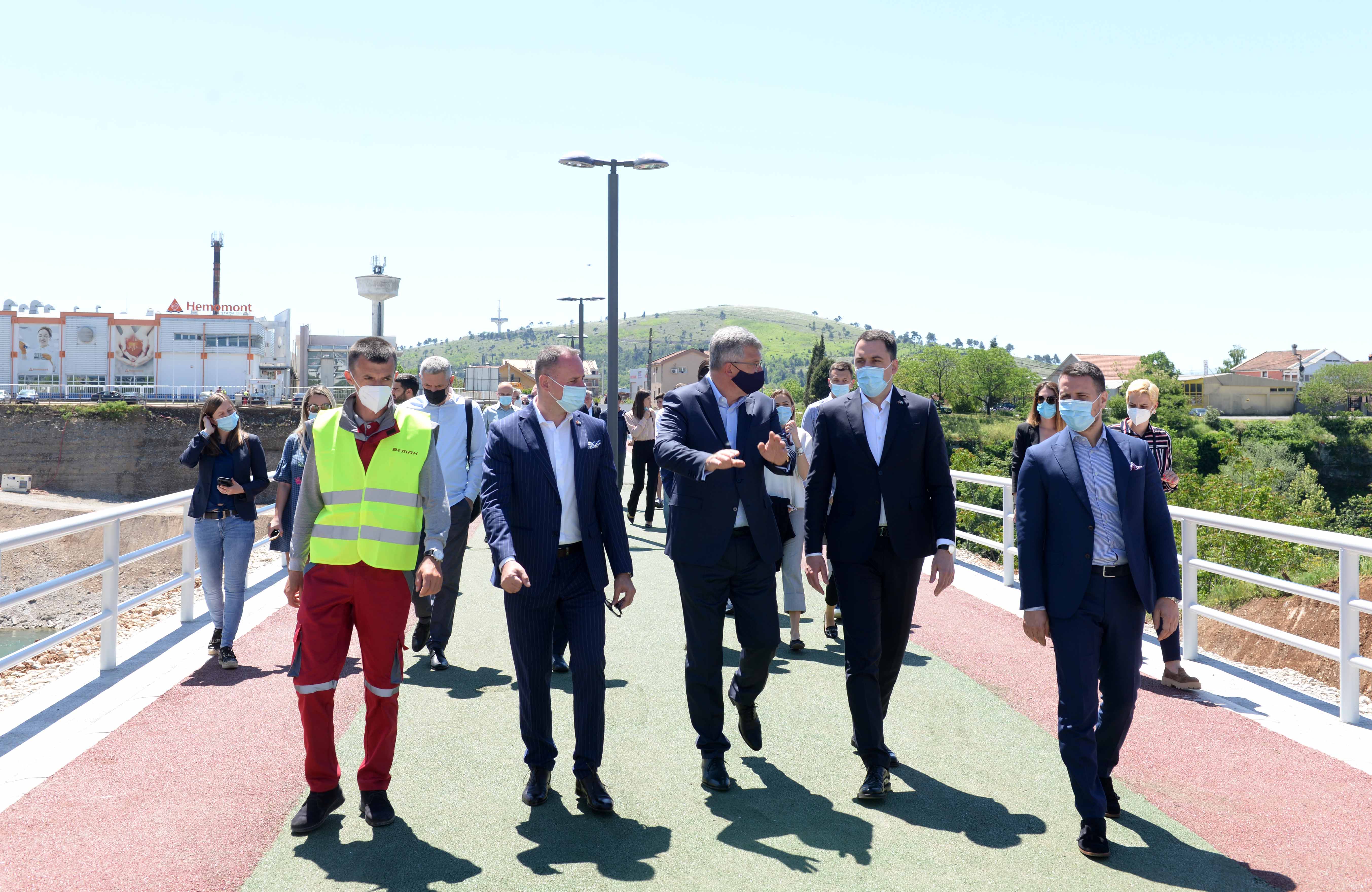 Podgorica dobila novi pješački most na Morači