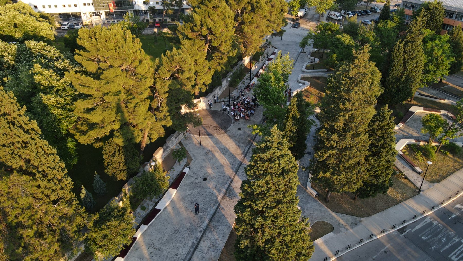 Svečano otvorena uređena pješačka zona i plato ispred Gimnazije Slobodan Škerović