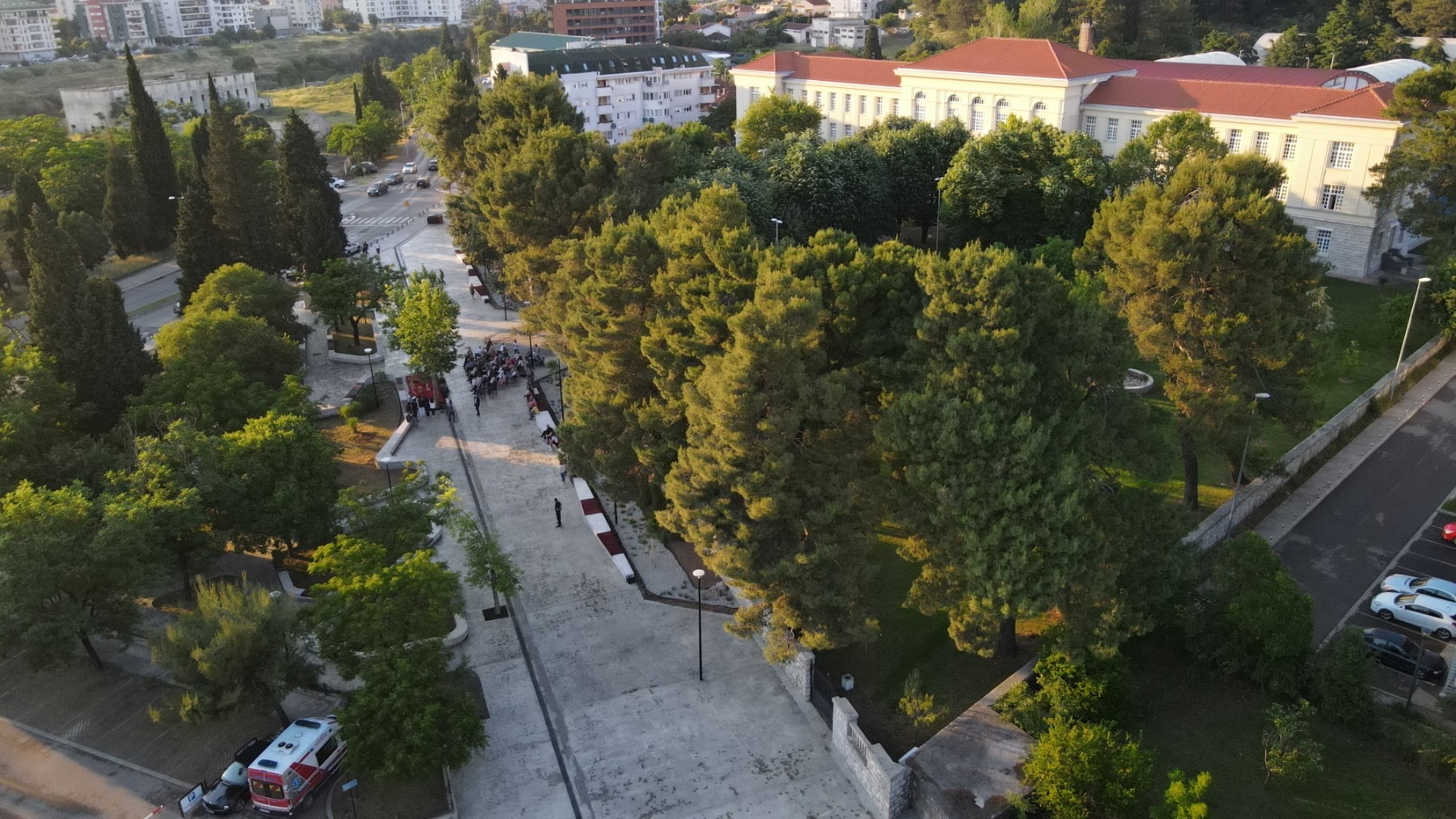 Svečano otvorena uređena pješačka zona i plato ispred Gimnazije Slobodan Škerović
