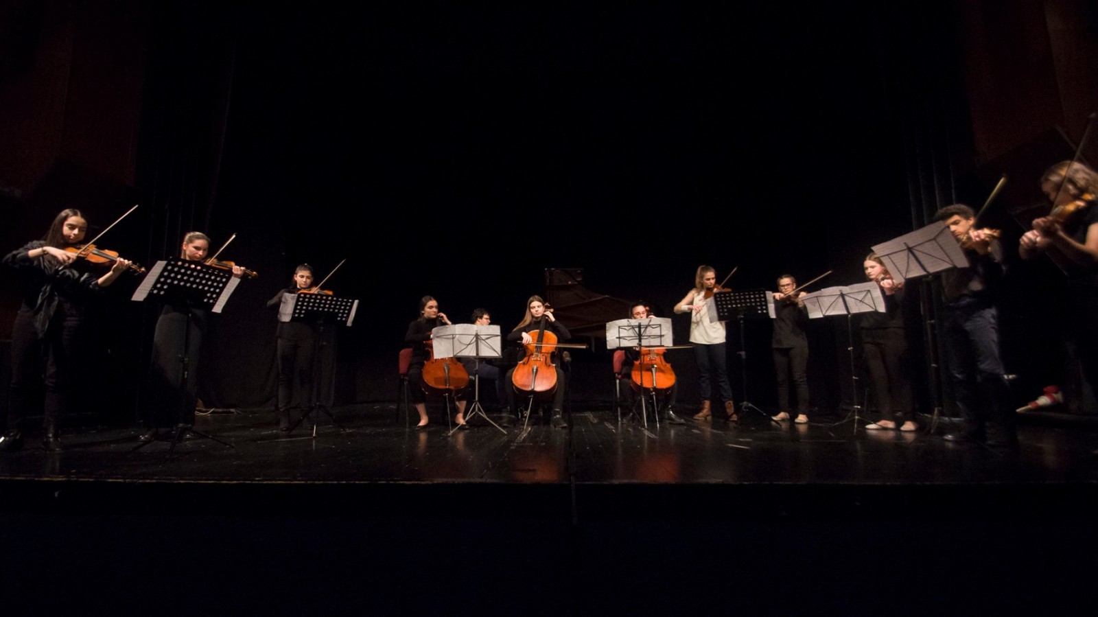 Veče solo violine i violončela - Koncert Umjetničke škole osnovnog i srednjeg muzičkog obrazovanja za talente „Andre Navara"