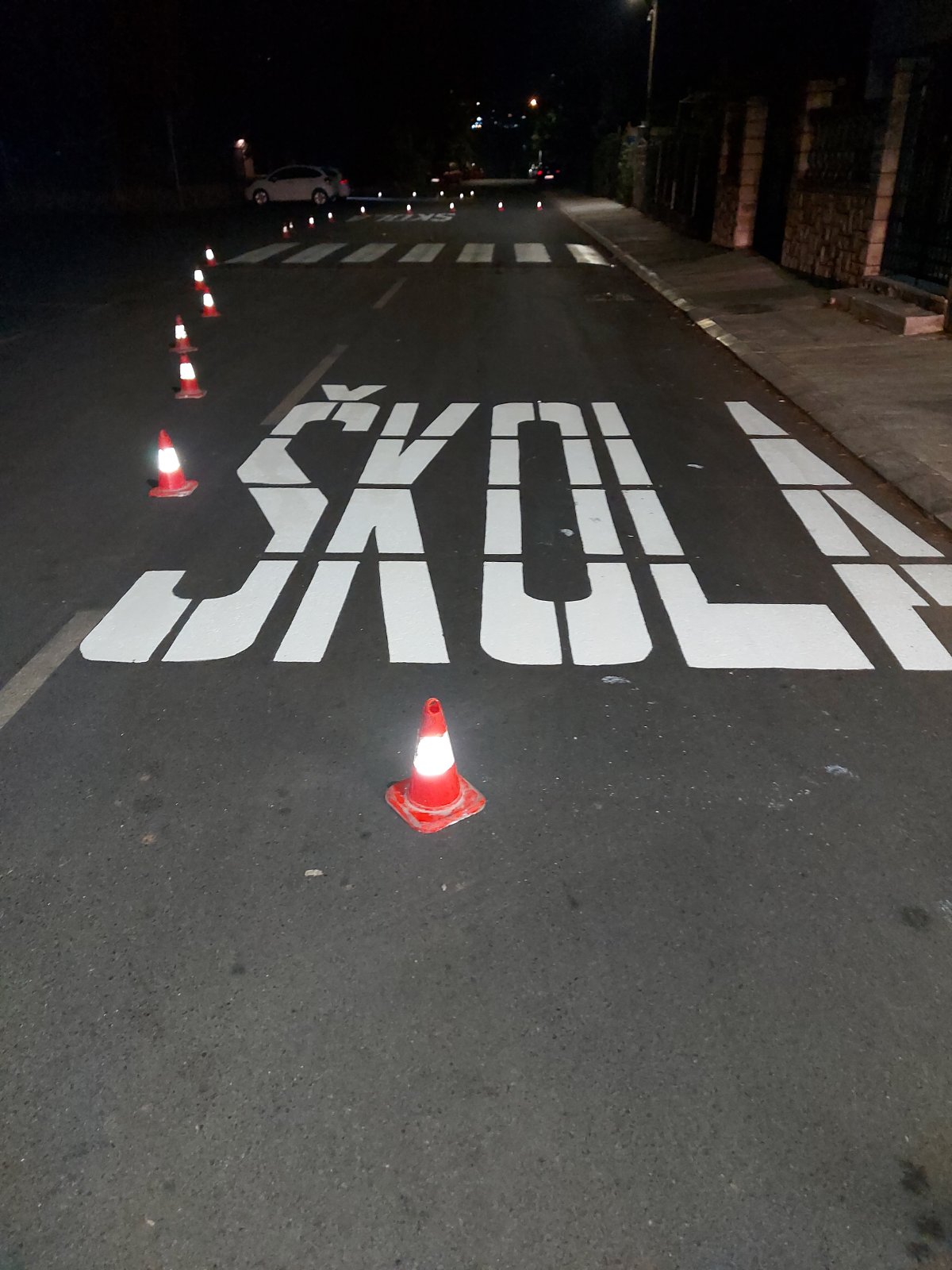 Putevi obnavljaju horizontalnu signalizaciju ispred škola u Podgorici