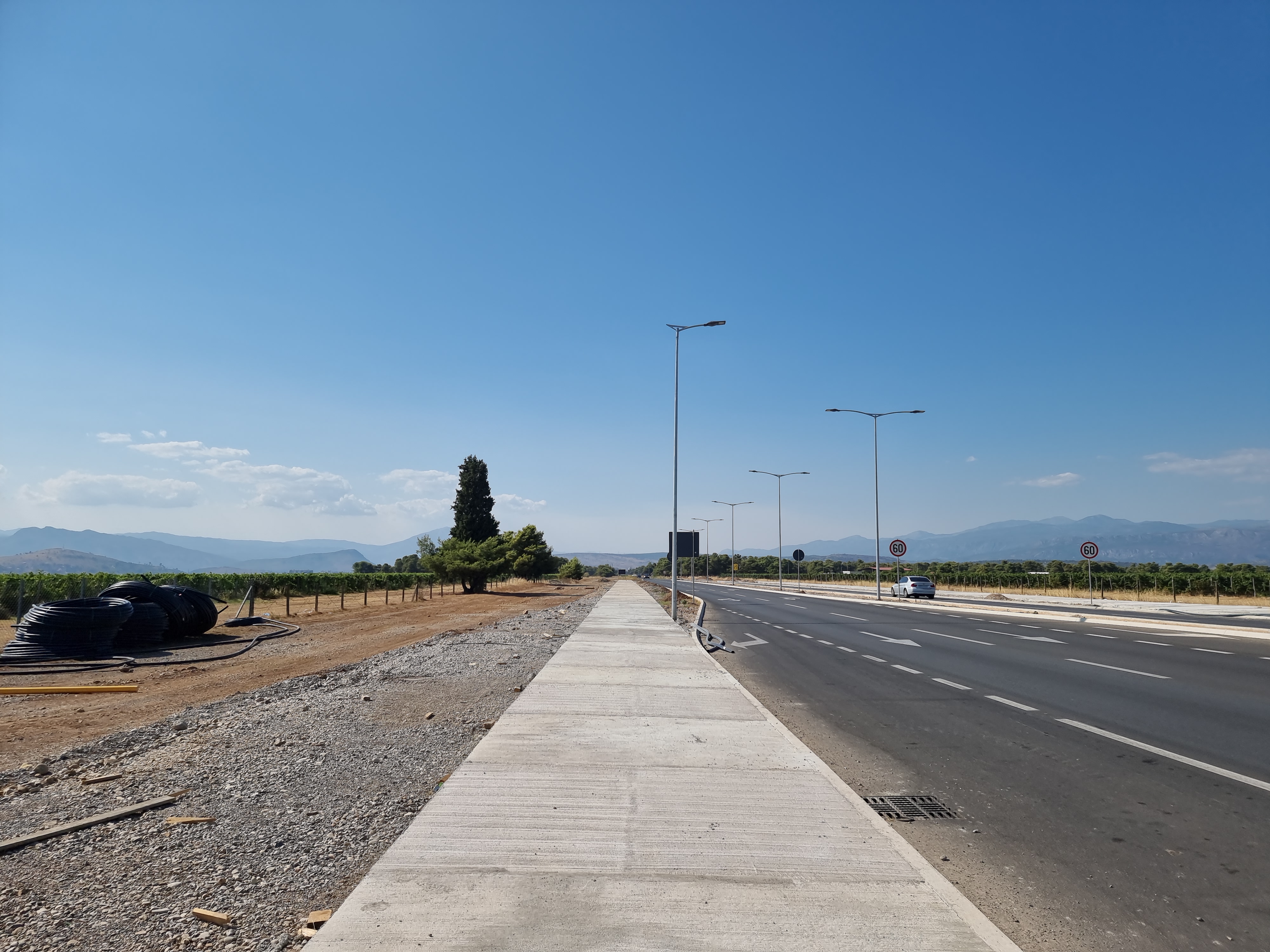 Nove površine za bicikliste i pješake na bulevaru prema Tuzima