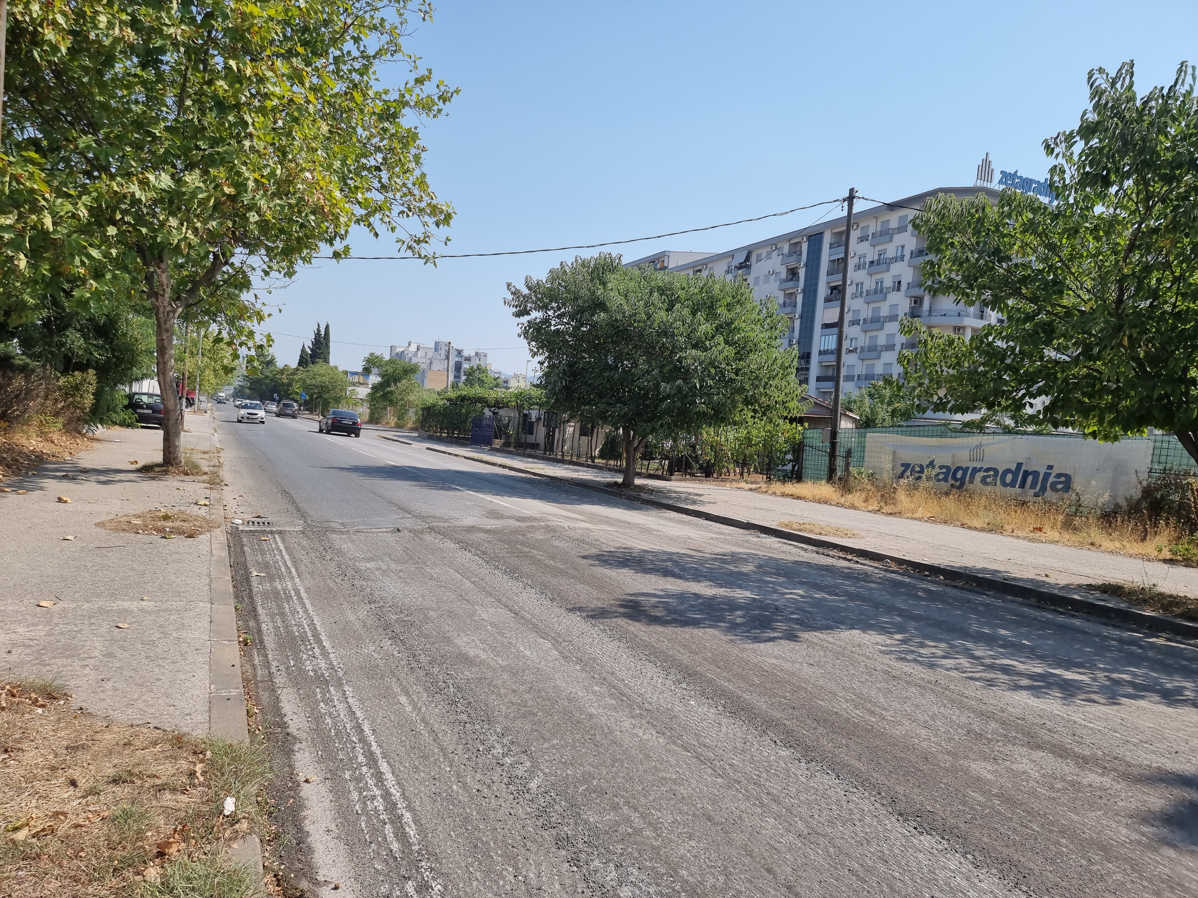 Putevi izvode radove na više lokacija u Podgorici