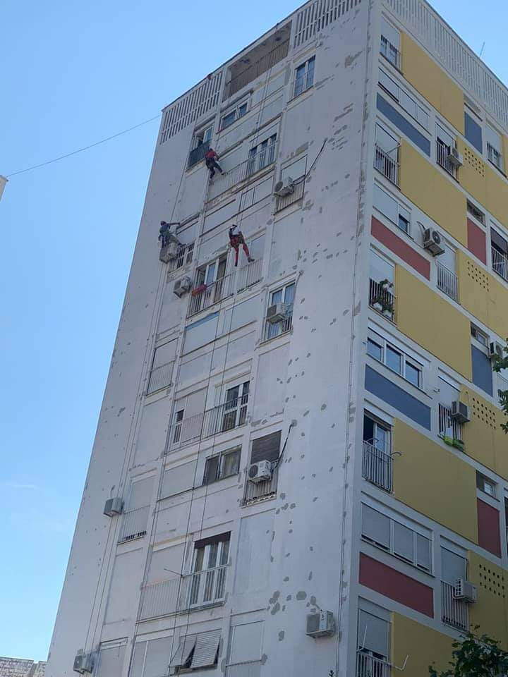 Nastavljeni radovi na uređenju fasade na zgradi "Kanarinka" u centru grada