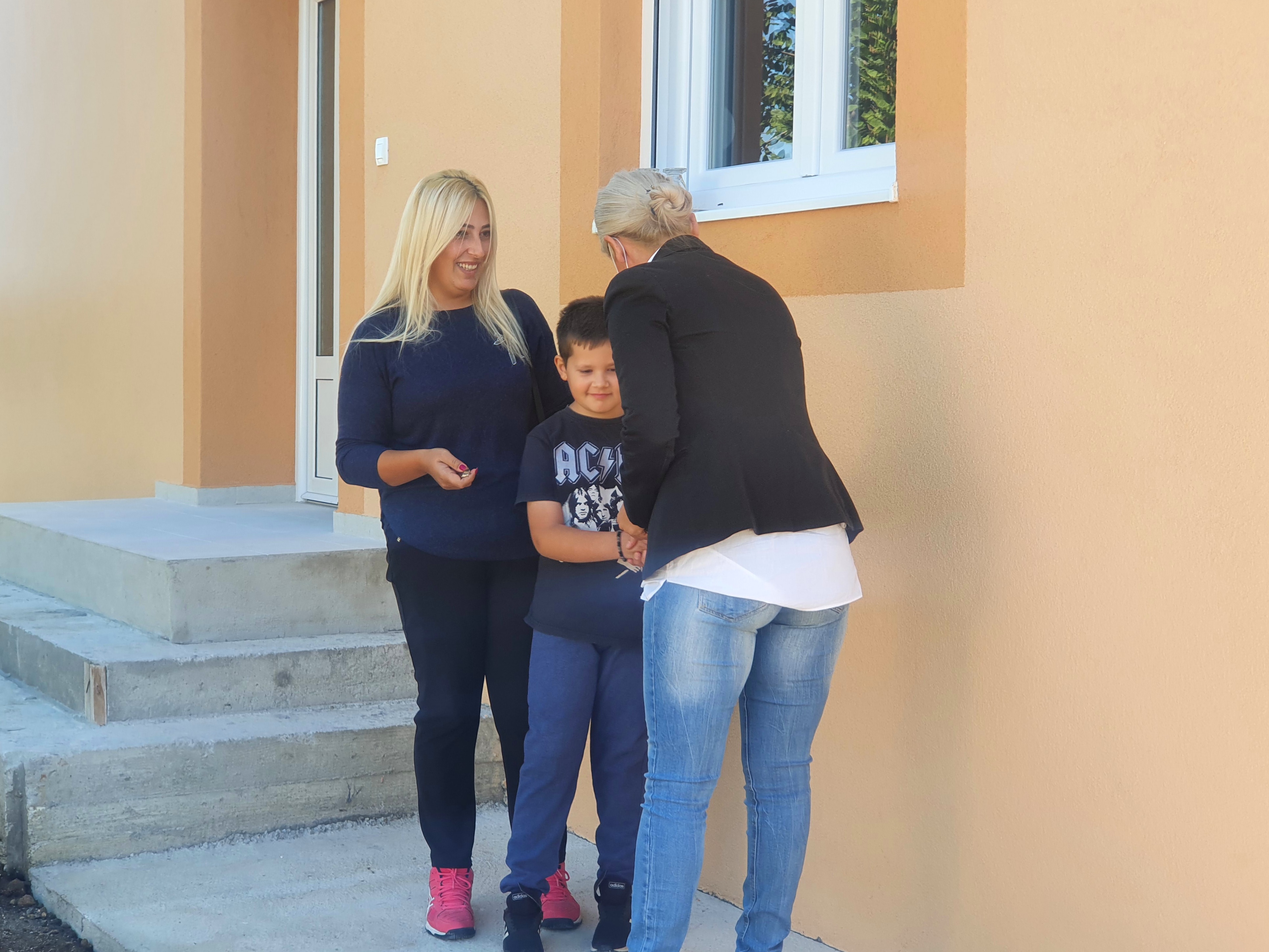 Novi dom za porodicu Lukić čija je kuća izgorela u požaru