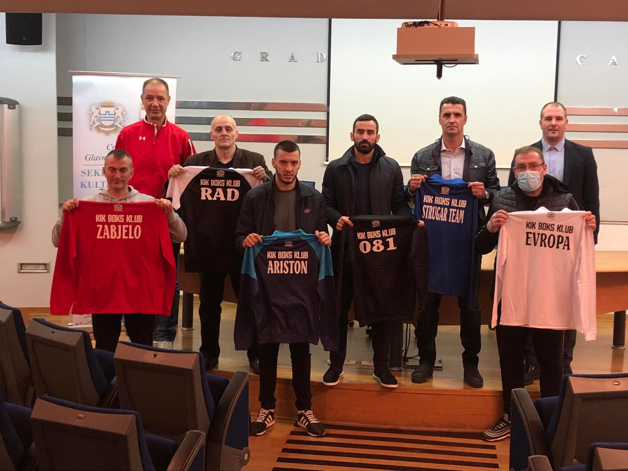Sekretarijat za kulturu i sport Glavnog grada donirao opremu za kik boks klubove iz Podgorice