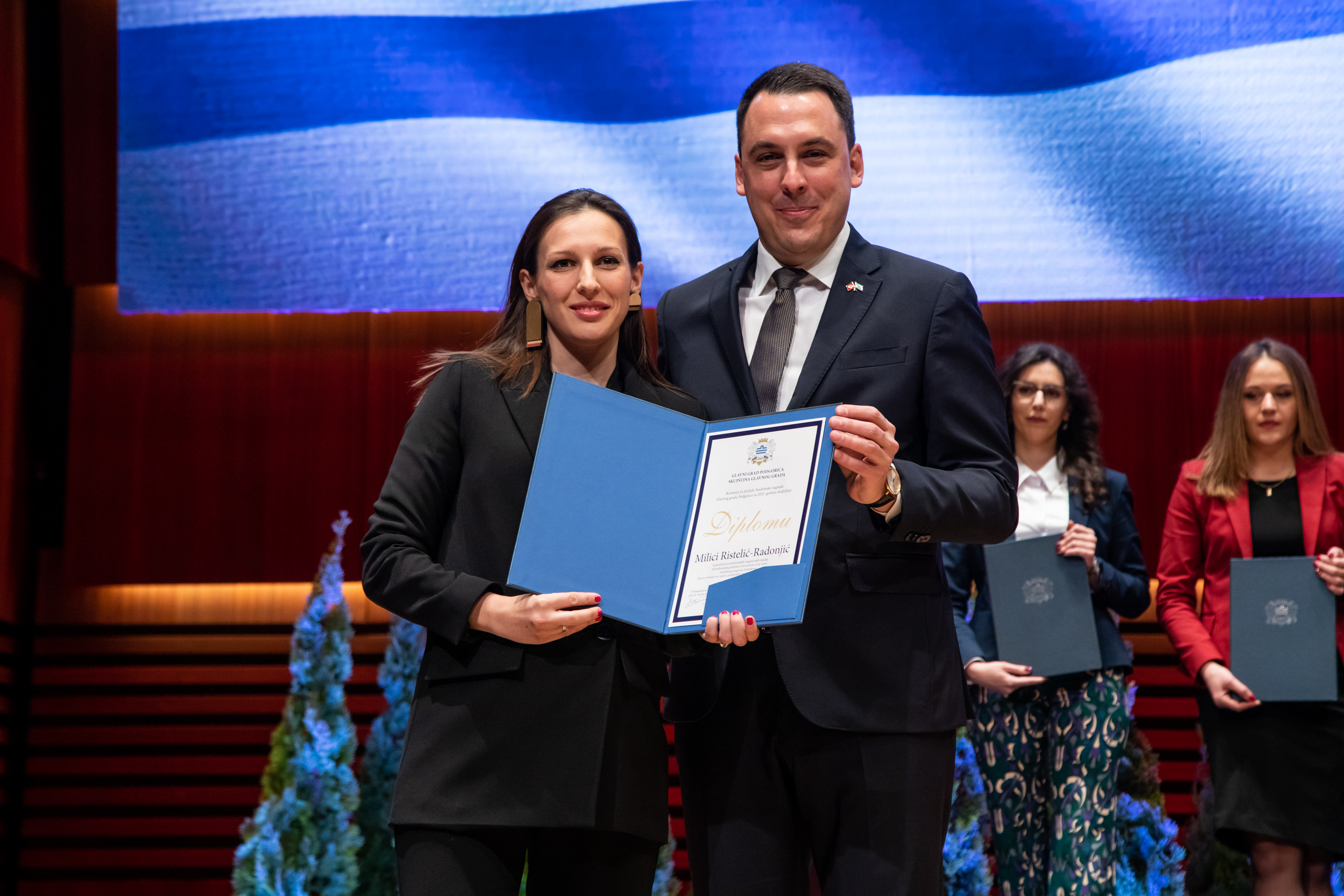 Dodijeljene nagrade najboljim studentima za 2021. godinu; Vuković: Vi ste budućnost Podgorice i Crne Gore