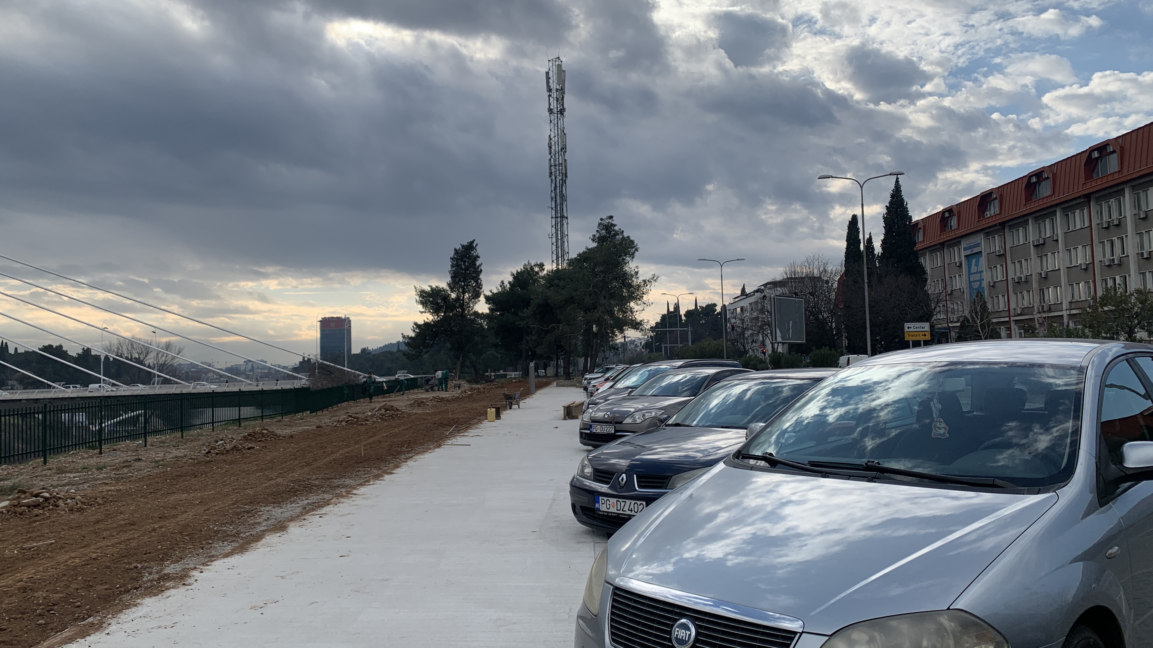 Uskoro novi zeleni pojas u okviru parkinga na Bulevaru Jovana Tomaševića