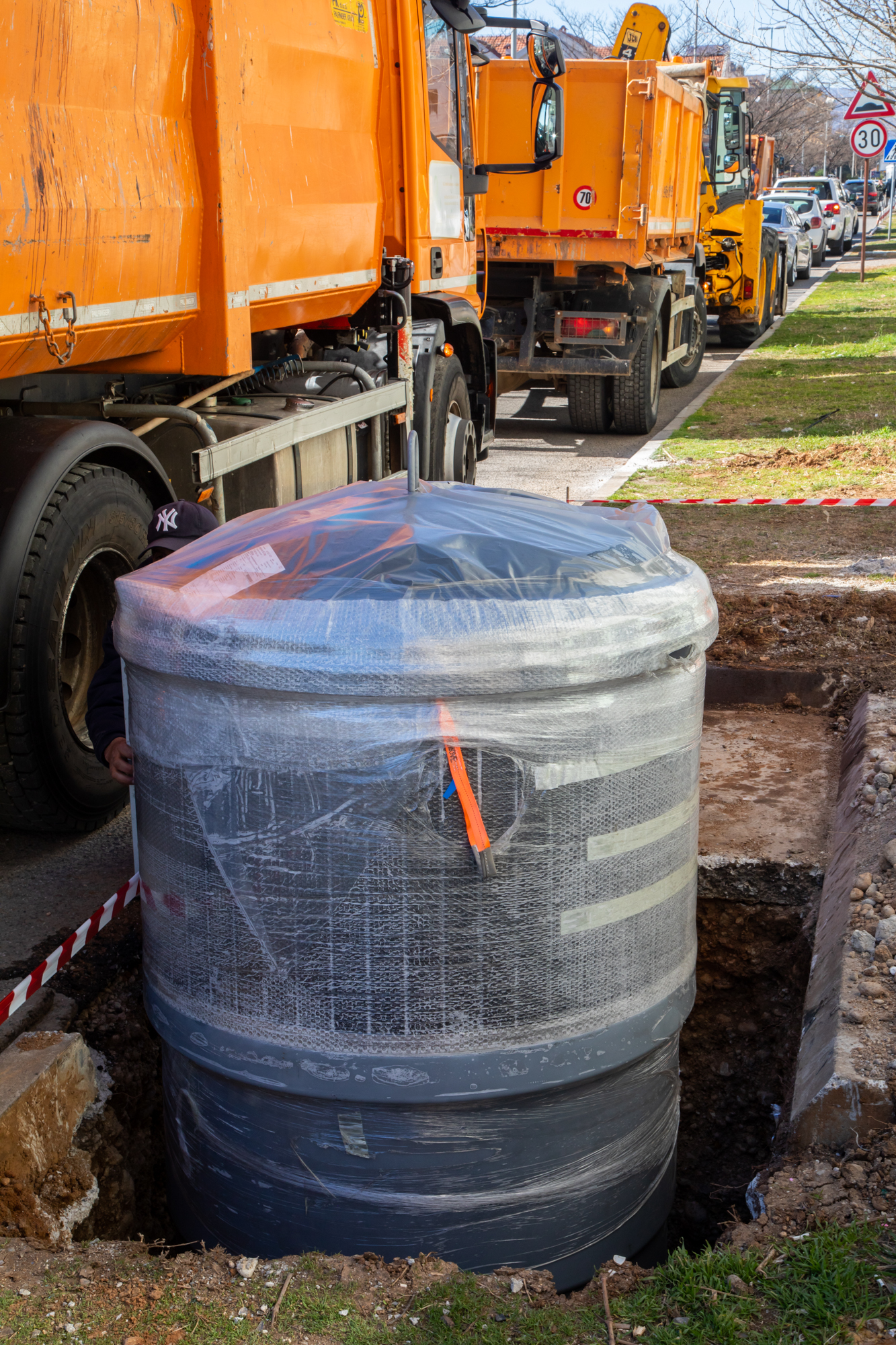 100 novih polupodzemnih kontejnera za čistiju Podgoricu