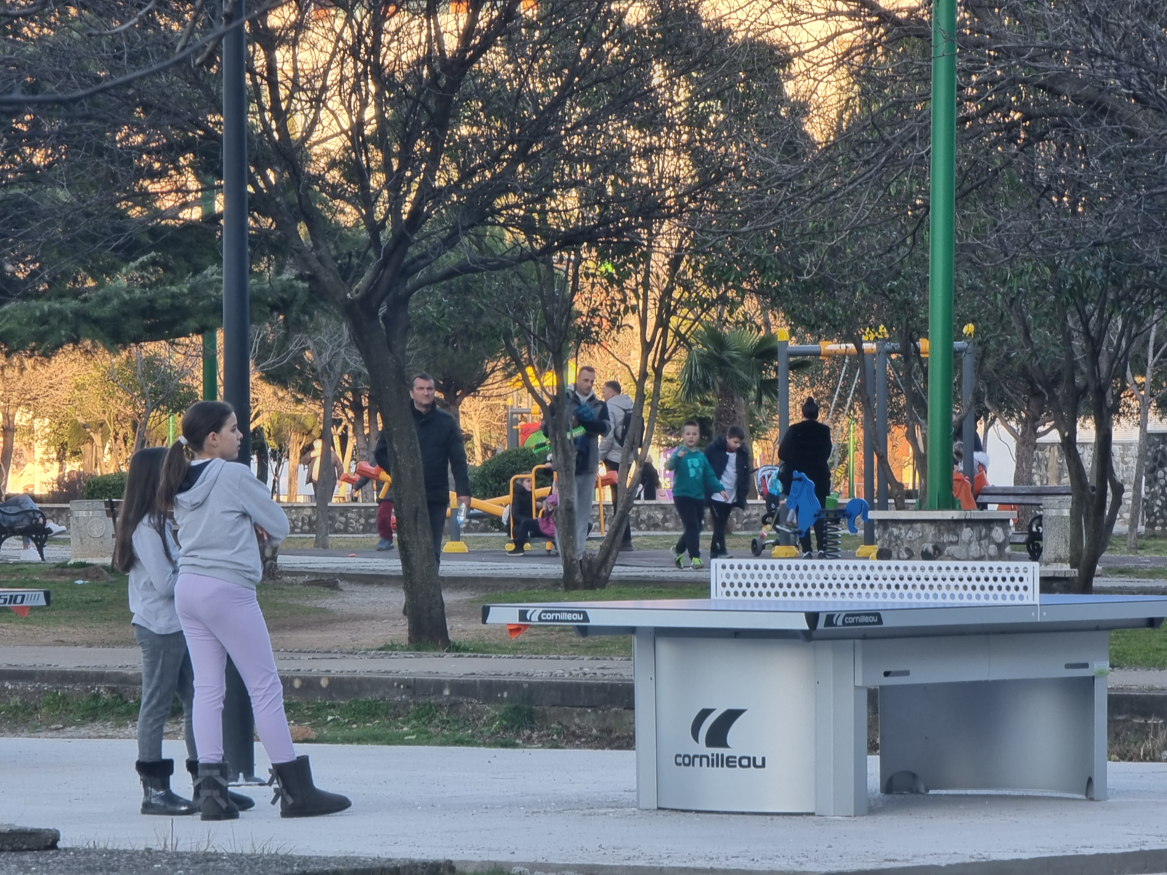 Stolovi za stoni tenis postavljeni u parku na Pobrežju i novom parku na Starom aerodromu