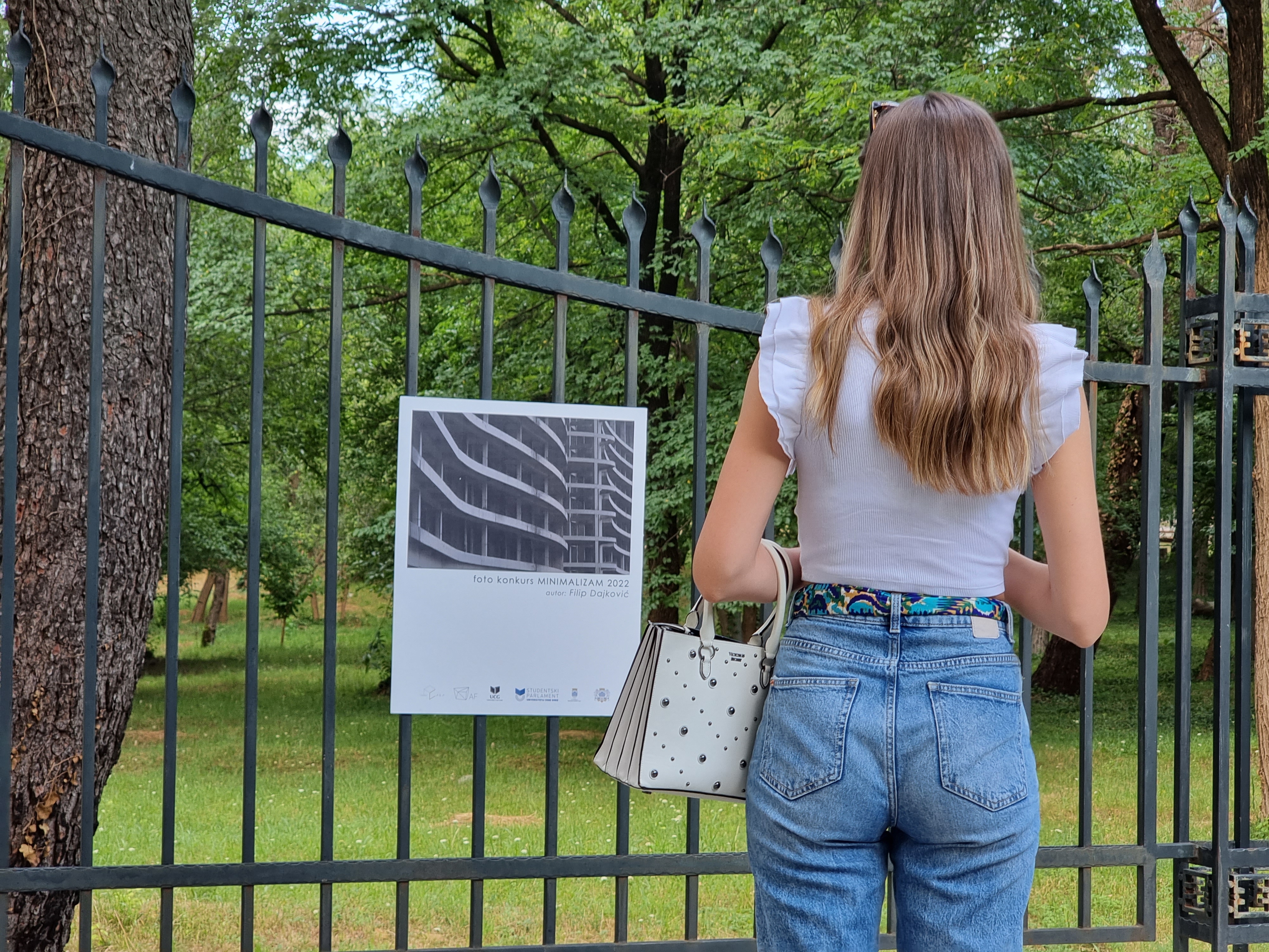 U Dječijoj ulici otvorena studentska izložba fotografija pod nazivom „Minimalizam“