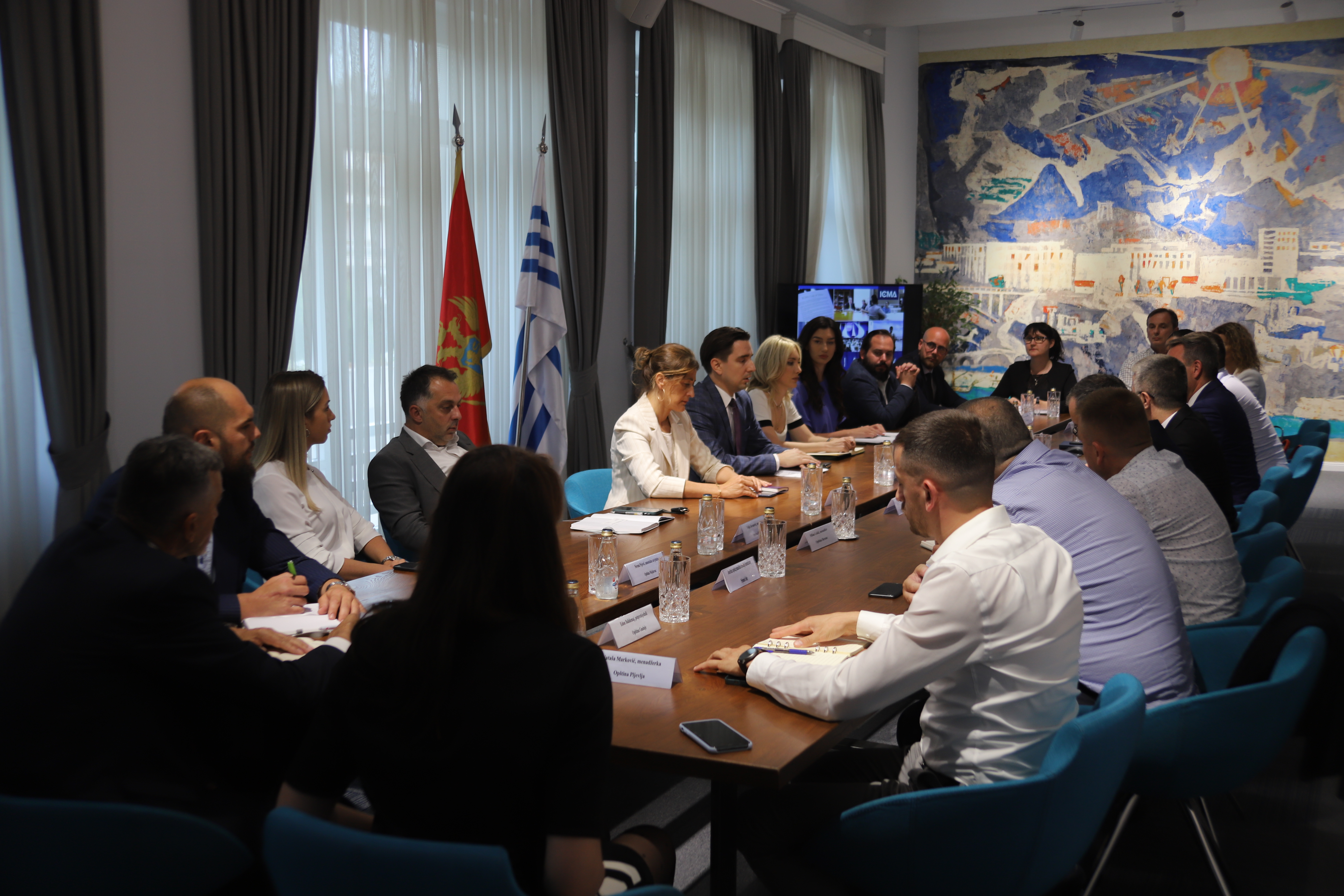 Glavni grad organizovao sastanak gradskih menadžera Crne Gore; Dogovoreno intenziviranje saradnje