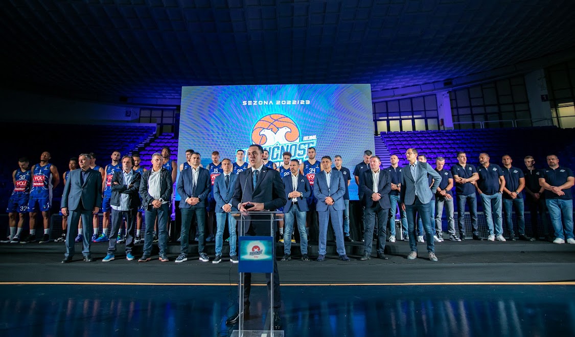 Plava noć: Predstavljena ekipa Košarkaškog kluba "Budućnost" Voli za sezonu 2022/23