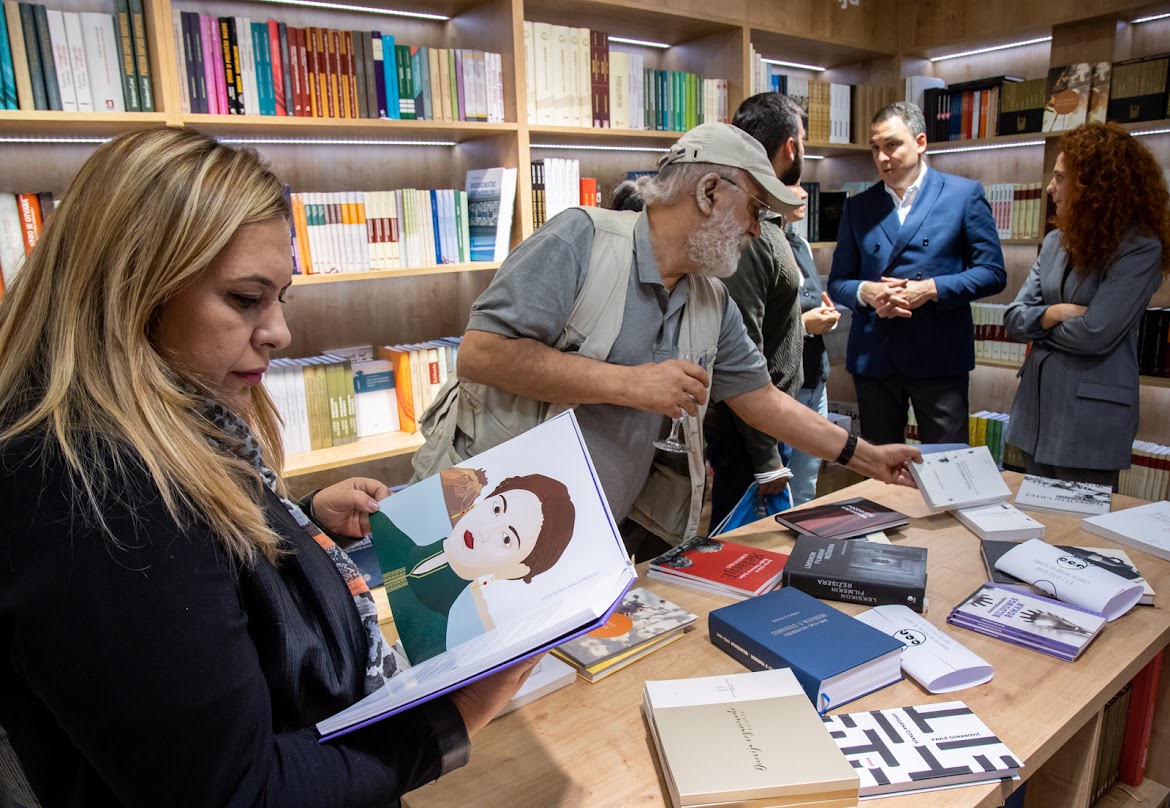 Novo mjesto okupljanja za ljubitelje pisane riječi; U Ulici slobode otvorena Podgorička knjižara
