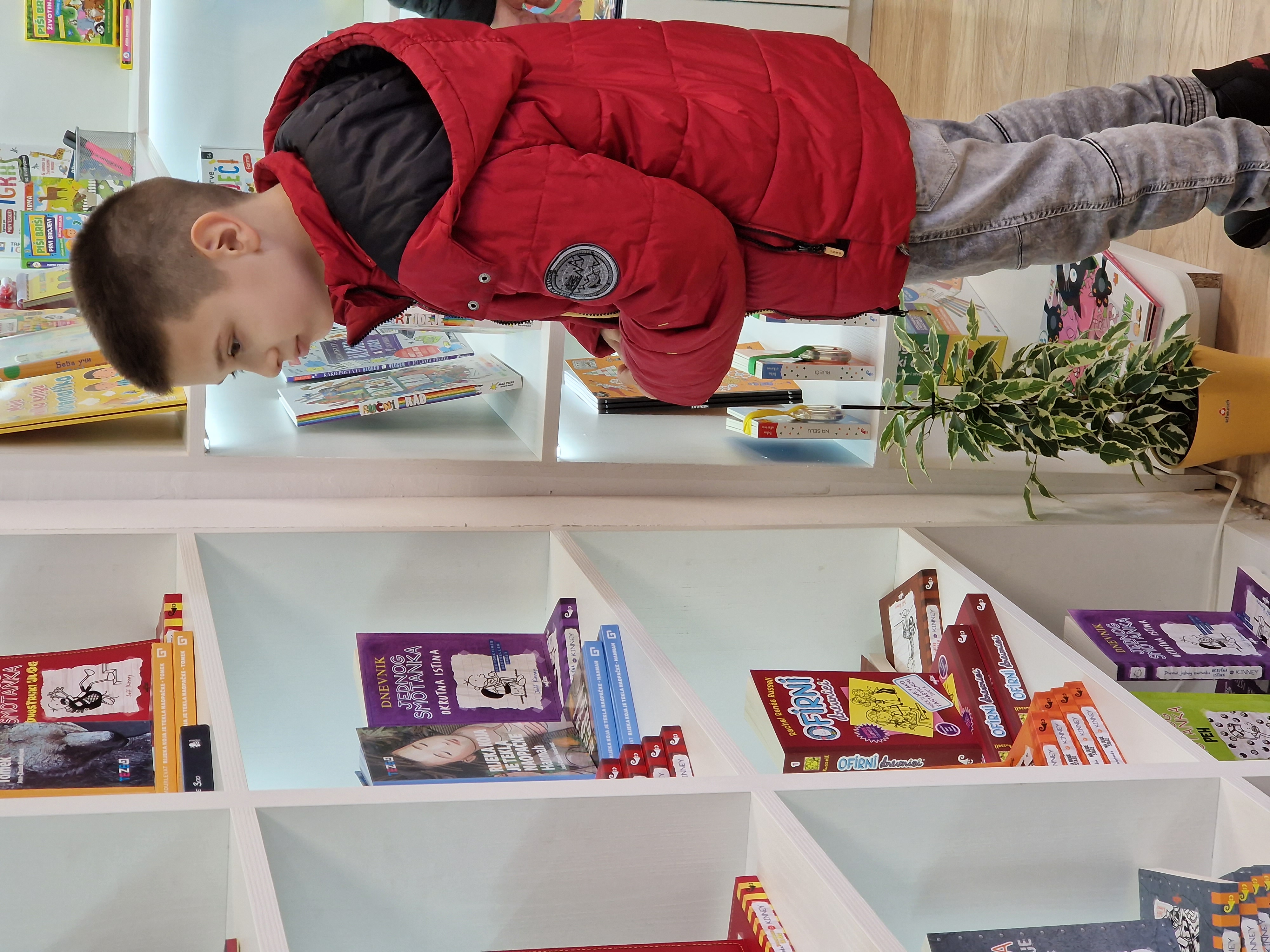 Otvorena još jedna Podgorička knjižara; Novi kutak za najmlađe ljubitelje pisane riječi u Bloku V