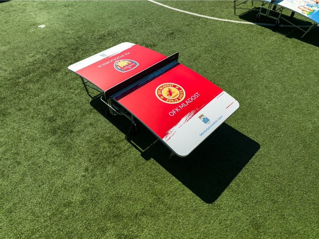 Glavni grad donirao stolove za tekbol podgoričkim fudbalskim klubovima