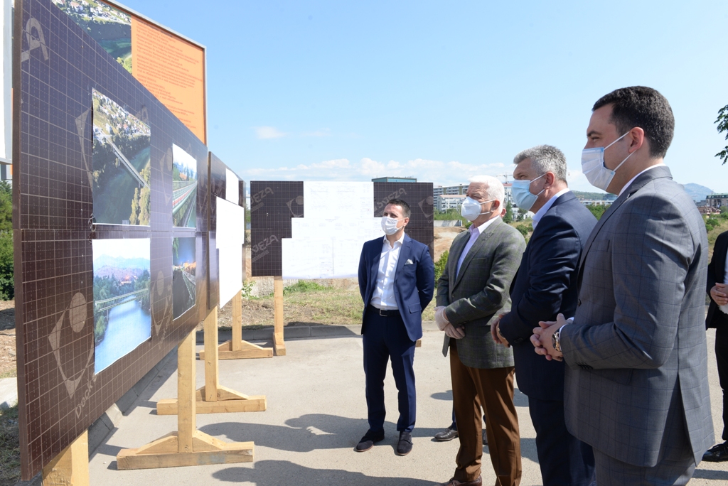 Počela gradnja novog pješačkog mosta na Morači vrijednog oko 2 miliona eura