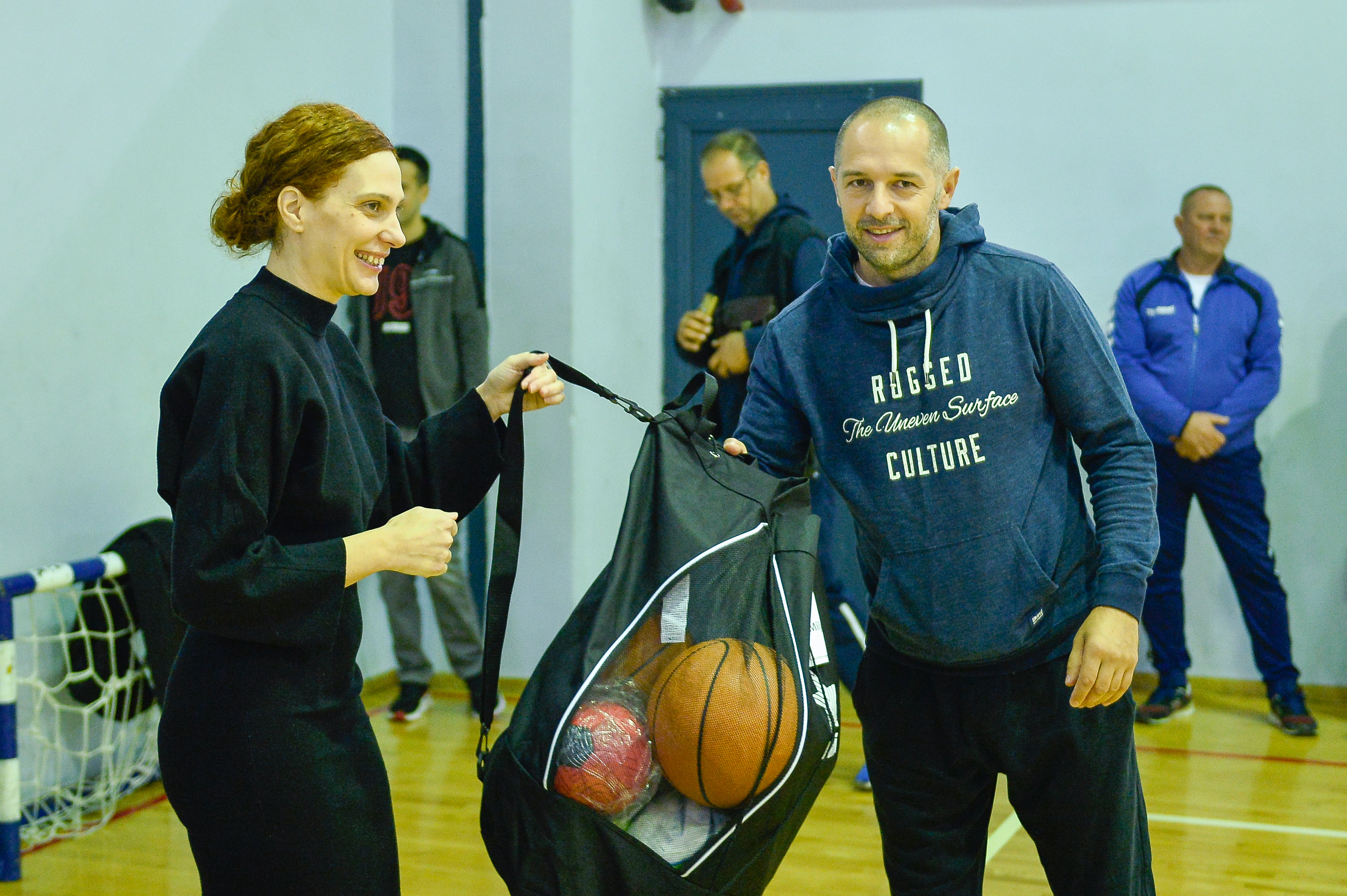 Sekretarijat za kulturu i sport donirao lopte za sve osnovne škole iz Podgorice