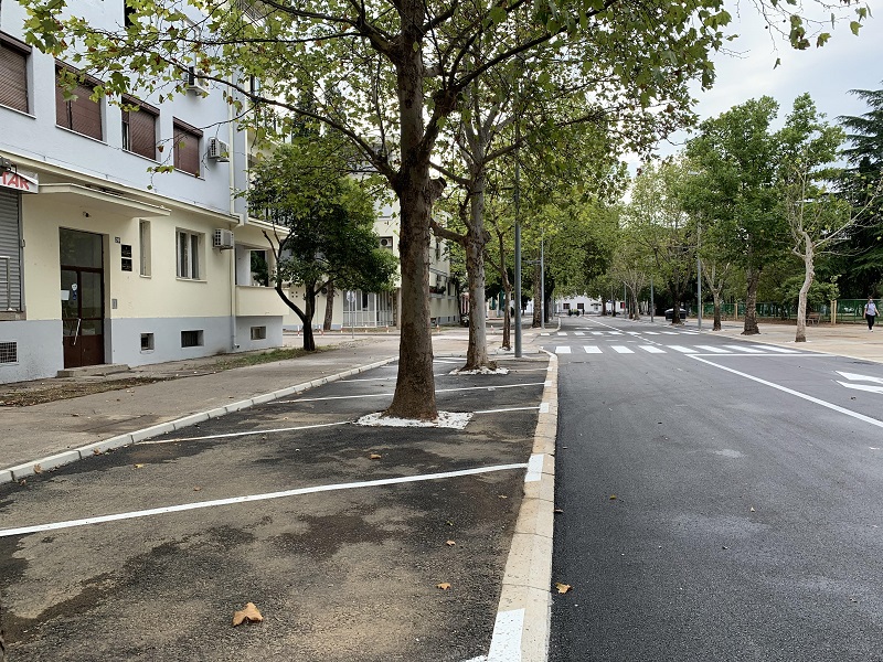Rekonstruisana Ulica Vasa Raičkovića: Savremena sabraćajnica sa 58 parking mjesta, novim drvoredom i mobilijarom
