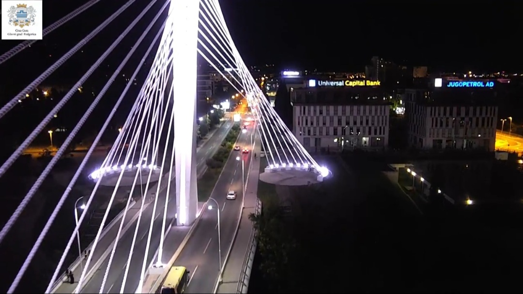 Novi sjaj jednog od najistaknutijih simbola Podgorice, Most Milenijum dobio savremenu LED rasvjetu
