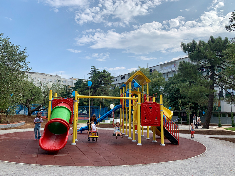 Novo dječije igralište i zelenilo za najmlađe sugrađane iz Moskovske ulice