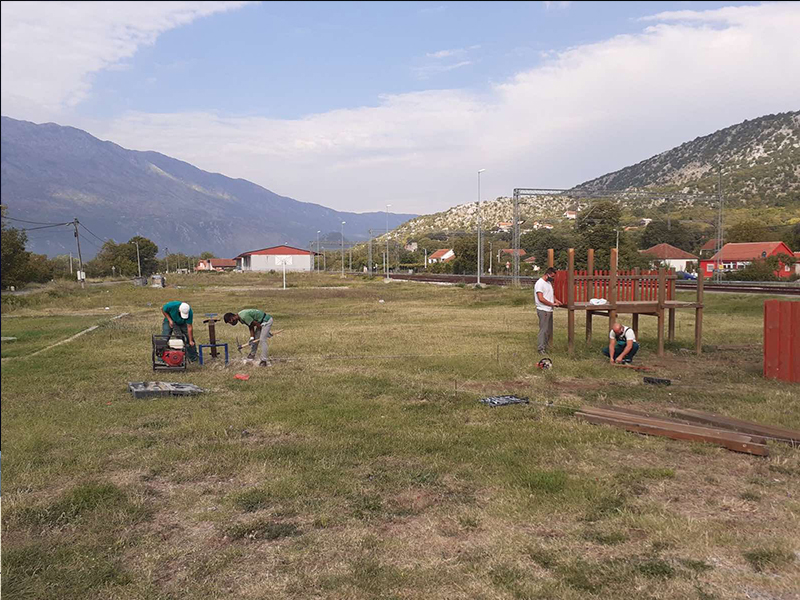 Započeti radovi na izgradnji dječijeg igrališta u Danilovgradu; Poklon Glavnog grada djeci opštine Danilovgrad