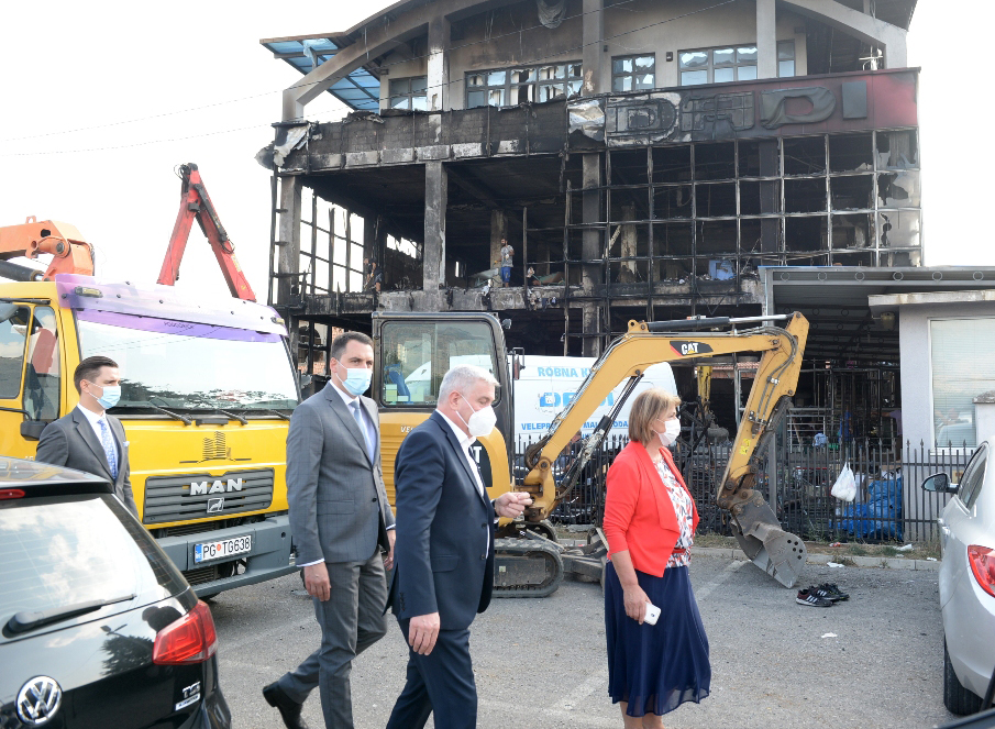 Vlada, Glavni grad i Privredna komora pomoći će kompanijama čiji su objekti izgoreli u požaru na Karabuškom polju