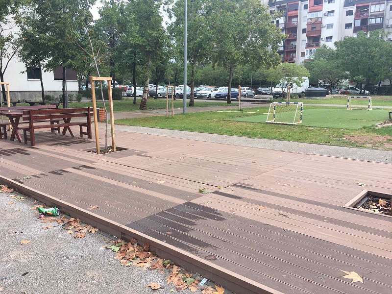 Parkovski mobilijar u Podgorici ponovo na meti vandala