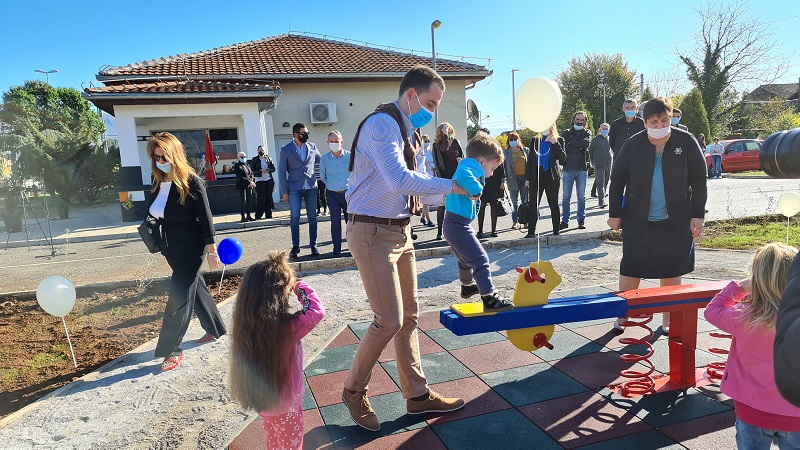 Novo dječije igralište u Danilovgradu poklon Glavnog grada susjednoj opštini
