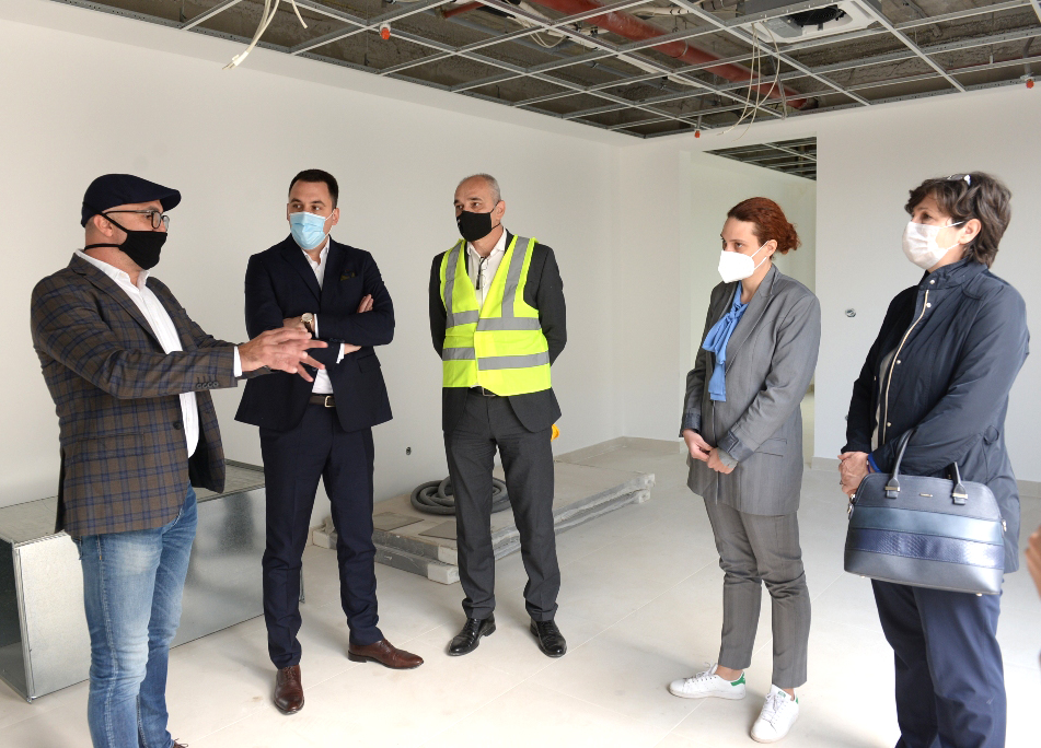 Vuković: Građevinski radovi na zgradi Gradskog pozorišta biće završeni do kraja godine