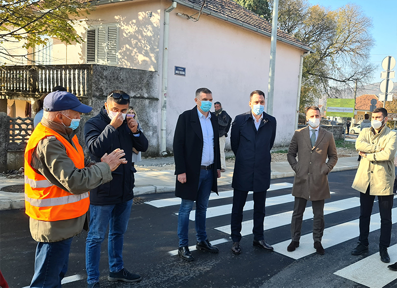 Gornja Gorica dobila modernu saobraćajnicu:  Glavni grad u rekonstrukciju Ulice Miloja Pavlovića i bočnih kraka ove godine uložio oko 1.6 miliona eura