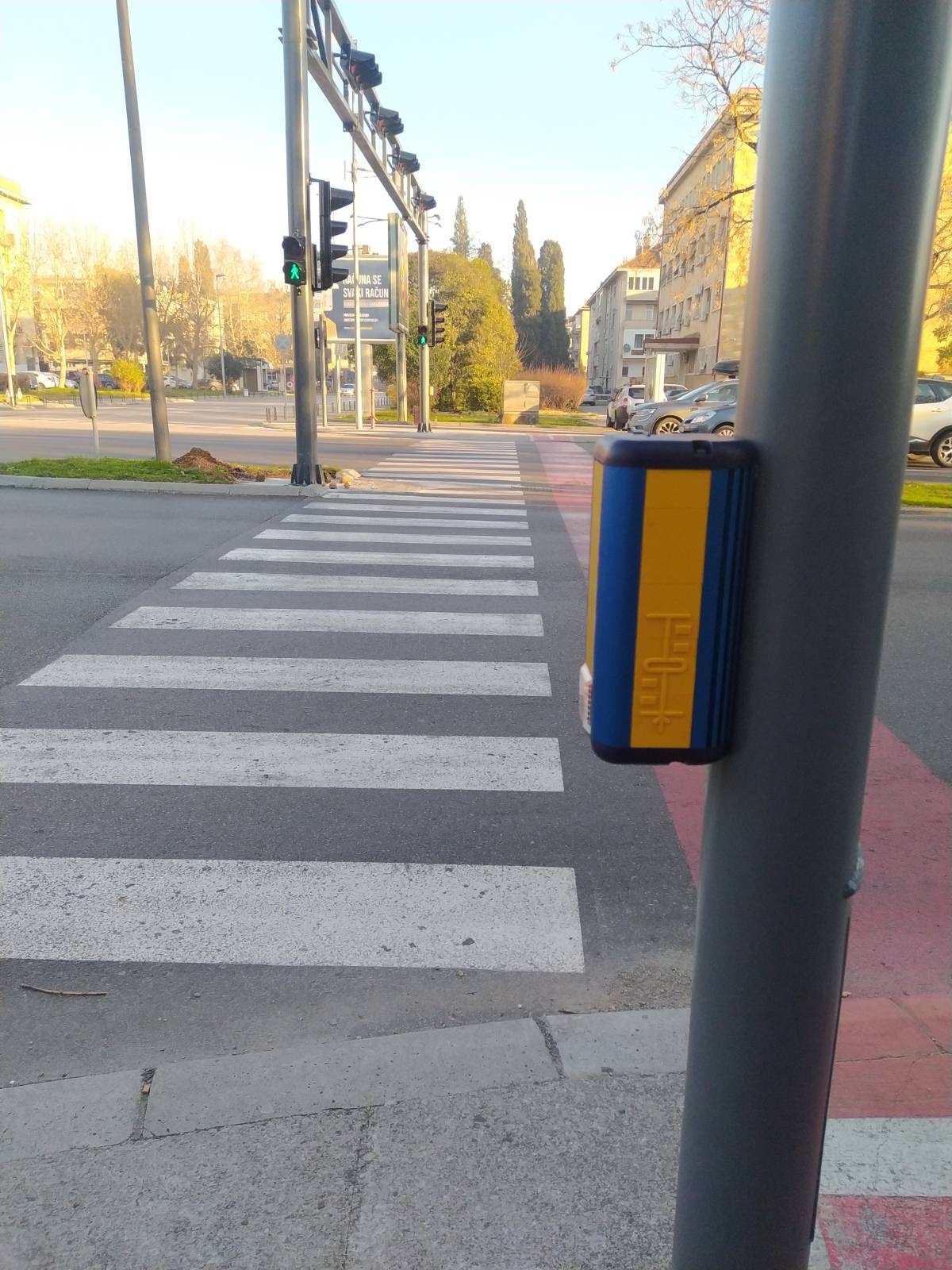 Zvučni signalizatori postavljeni na još dvije raskrsnice na Bulevaru Svetog Petra Cetinjskog