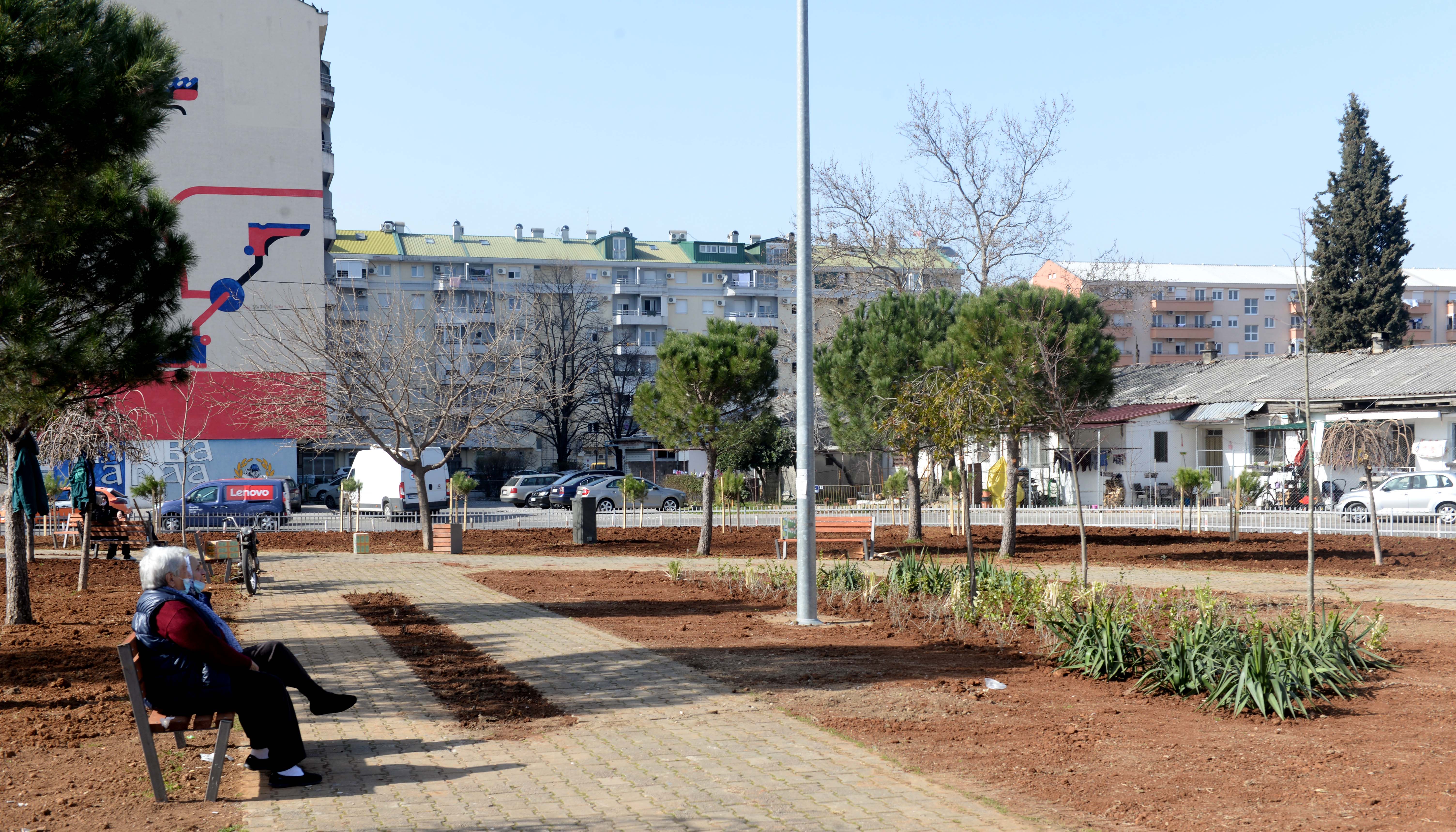 Završena rekonstrukcija skvera na Bulevaru Pera Ćetkovića