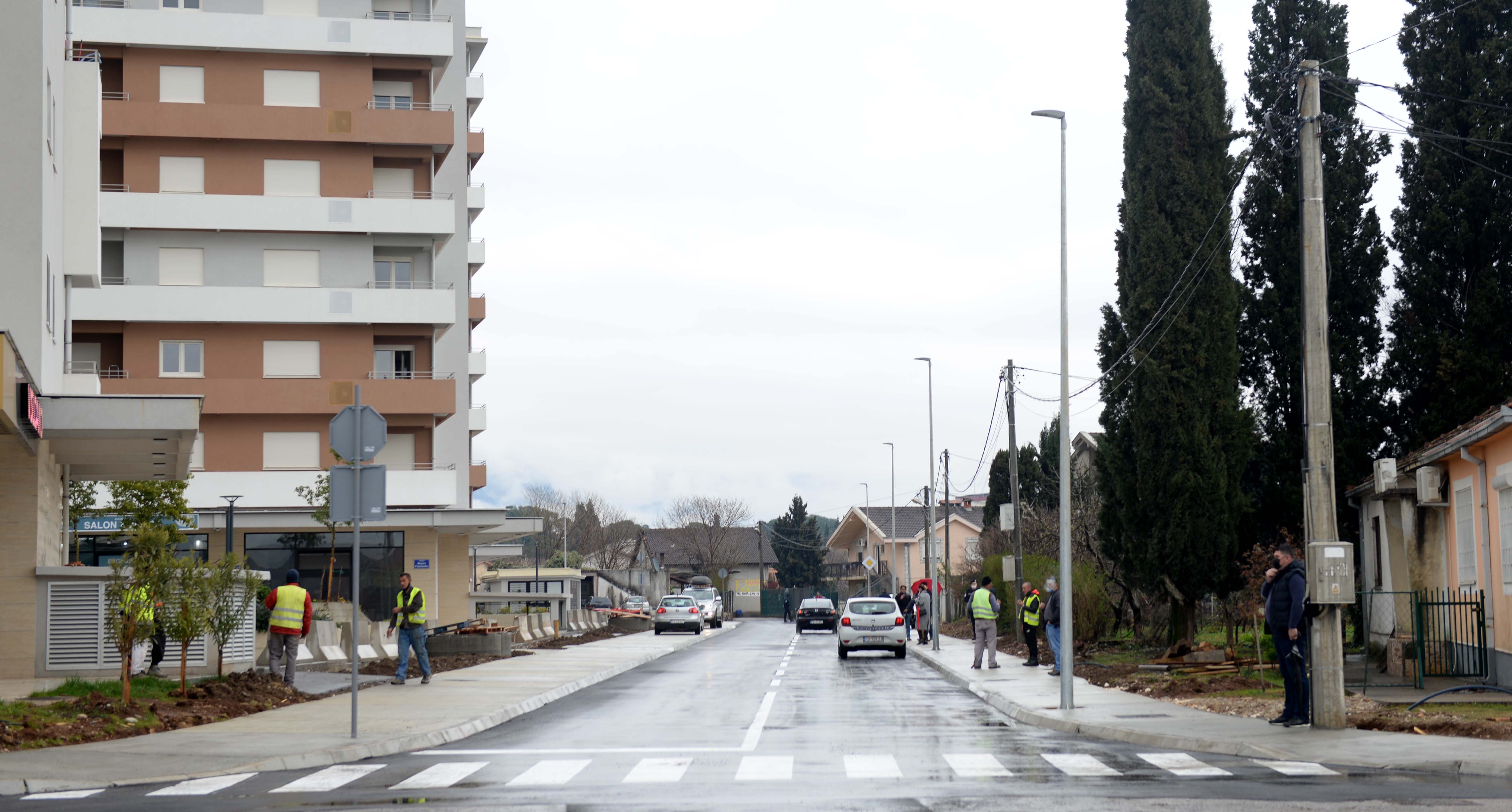 Završena rekonstrukcija Ulice Arsenija Boljevića vrijedna 390.000 eura; Najkraća saobraćajna veza između Ankarskog bulevara i Ulice Marka Radovića dobila potpuno novi izgled