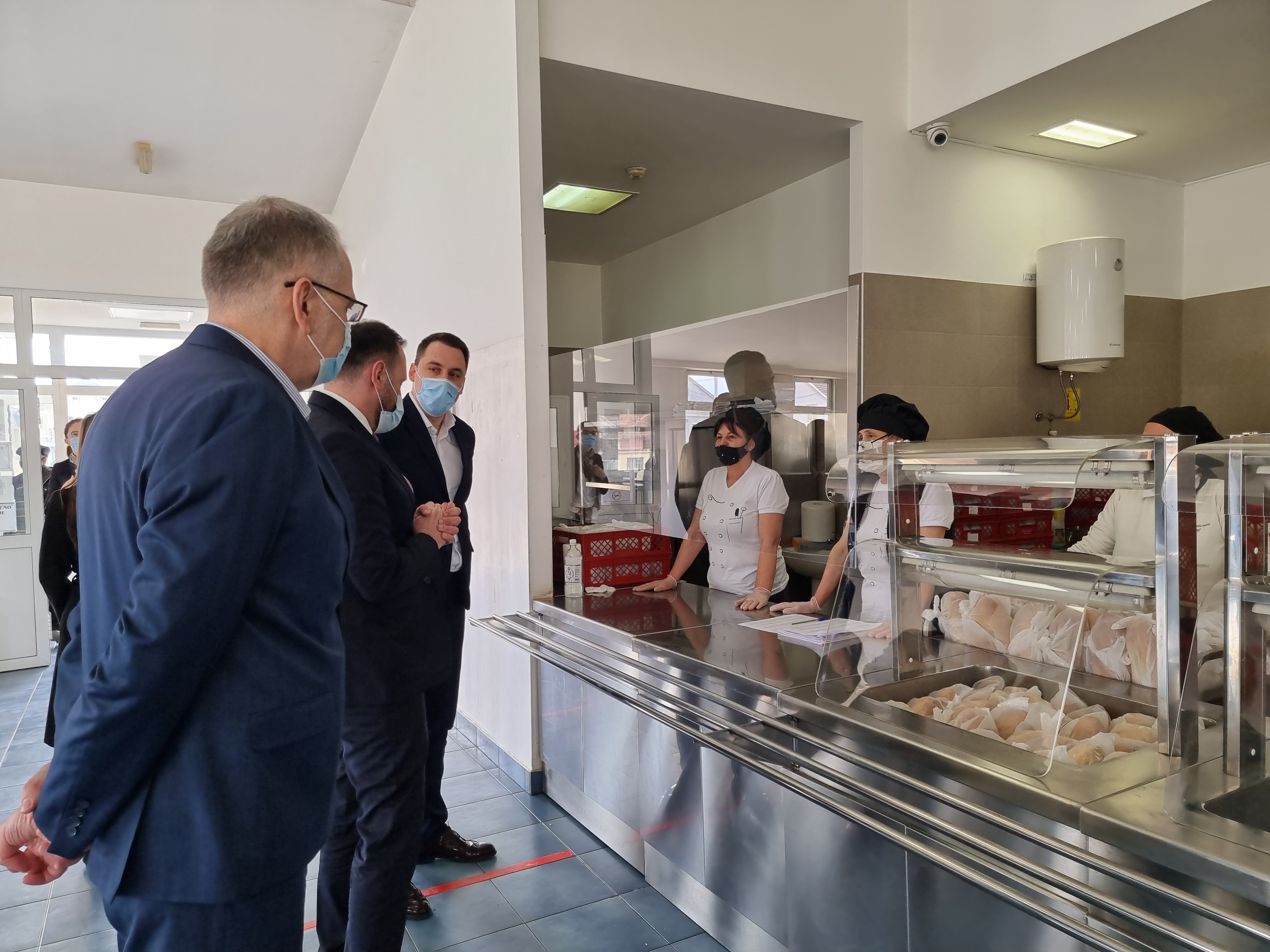 Gradonačelnik obišao Narodnu kuhinju: VUKOVIĆ: Glavni grad će nastaviti da vodi posebnu brigu o socijalno ugroženim građanima i da razvija nove socijalne servise