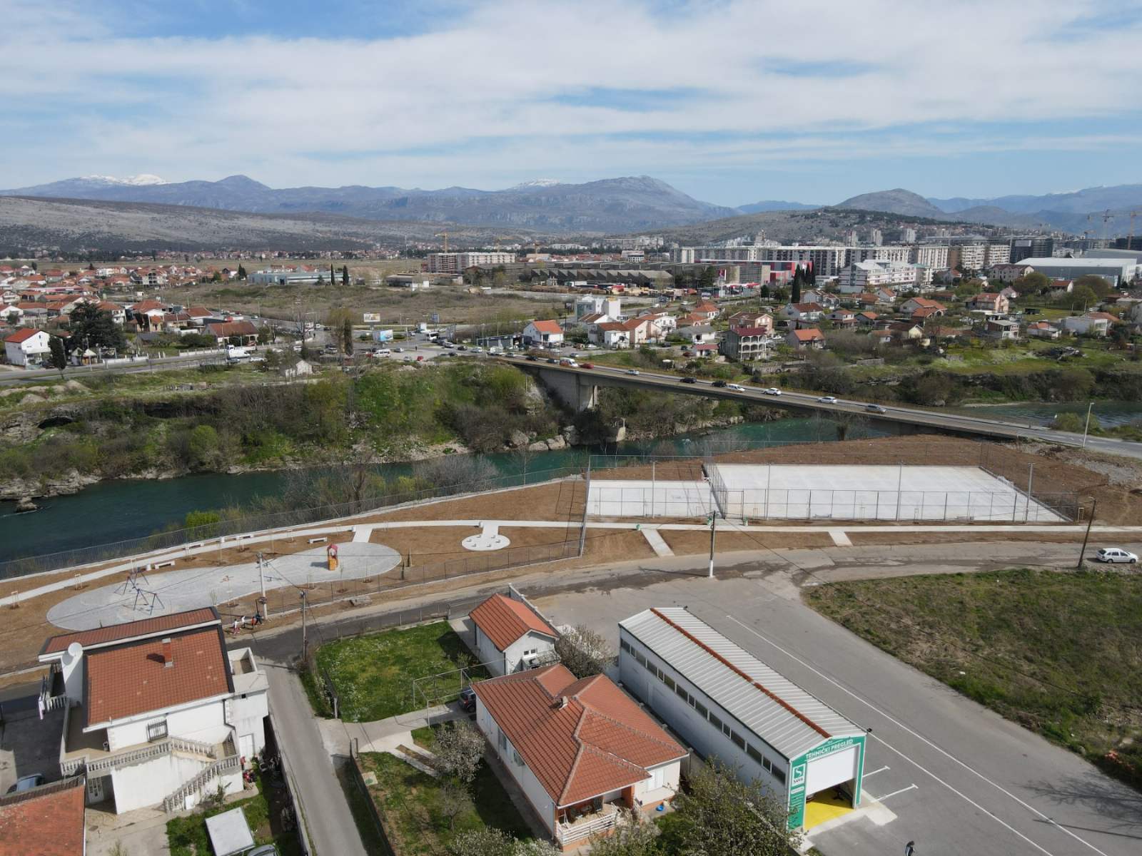 Podgorica dobila još jednu sportsko-rekreativnu zonu; Novi sadržaji za sve generacije mještana Dahne i Dajbaba